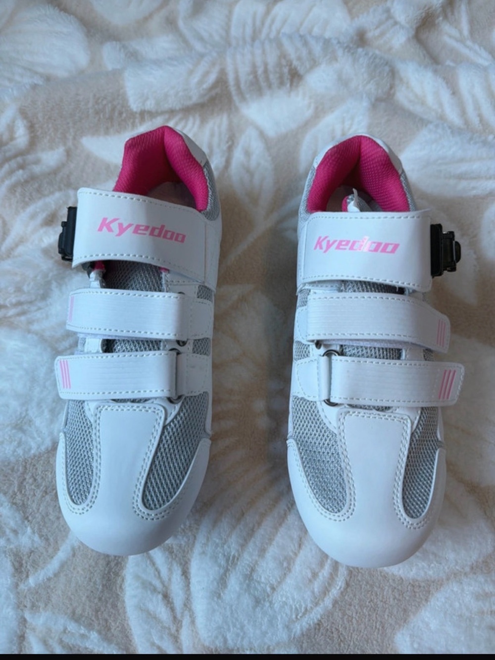 Women’s White Athletic Shoes with Pink Trim
